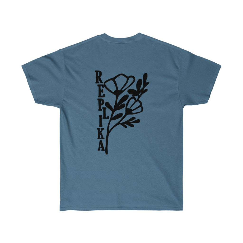 heelflip. Replika Tee