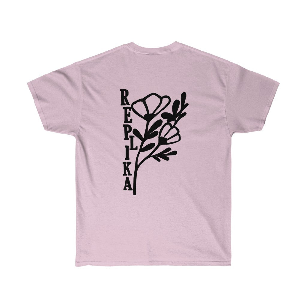 heelflip. Replika Tee