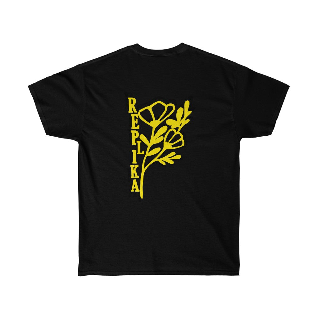 heelflip. Replika Tee